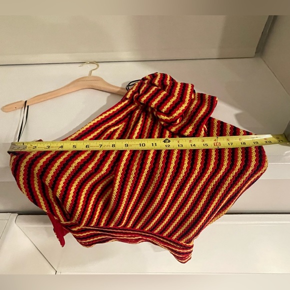 Hellessy Red, Navy, Yellow Cotton Knit Set - Picture 8 of 9